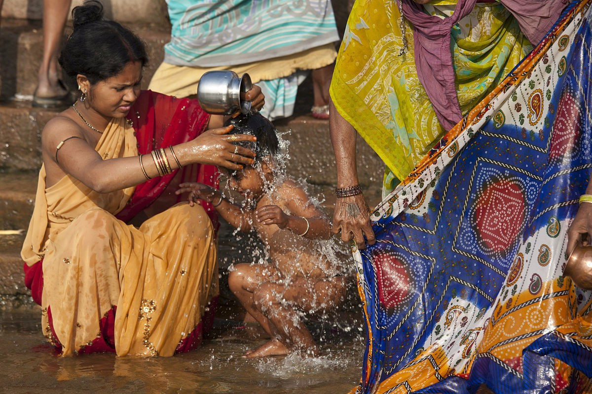 印度露天排便图片