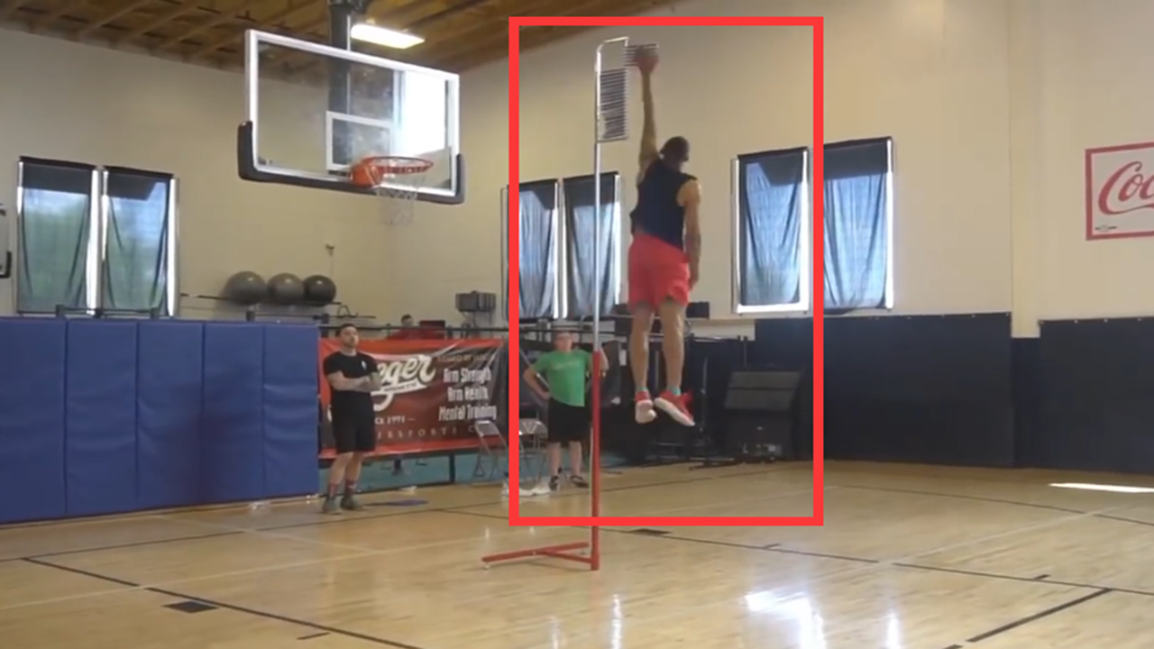 能够摸到篮板上沿的飞人!只有1米89,原地摸高3米5助跑摸高3米95