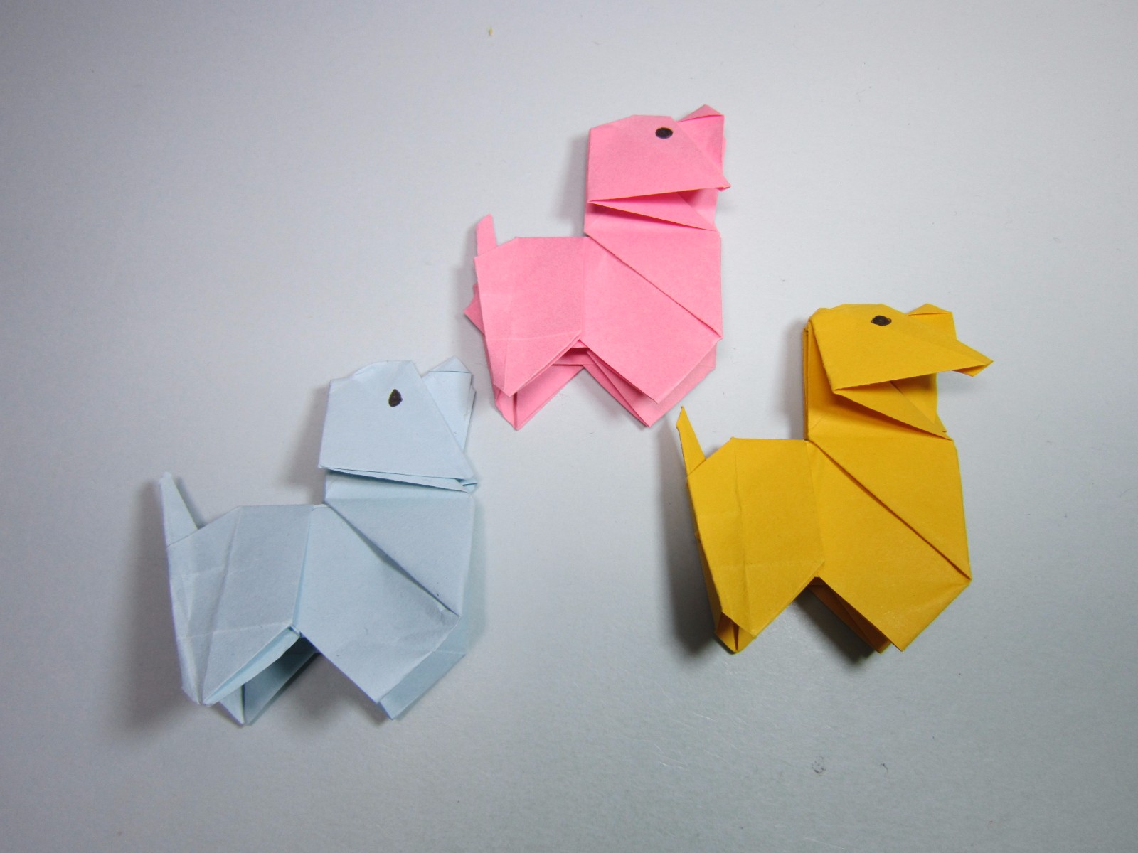 用一张纸就能折一条可爱简单的小狗,狗年折纸小狗,diy手工制作