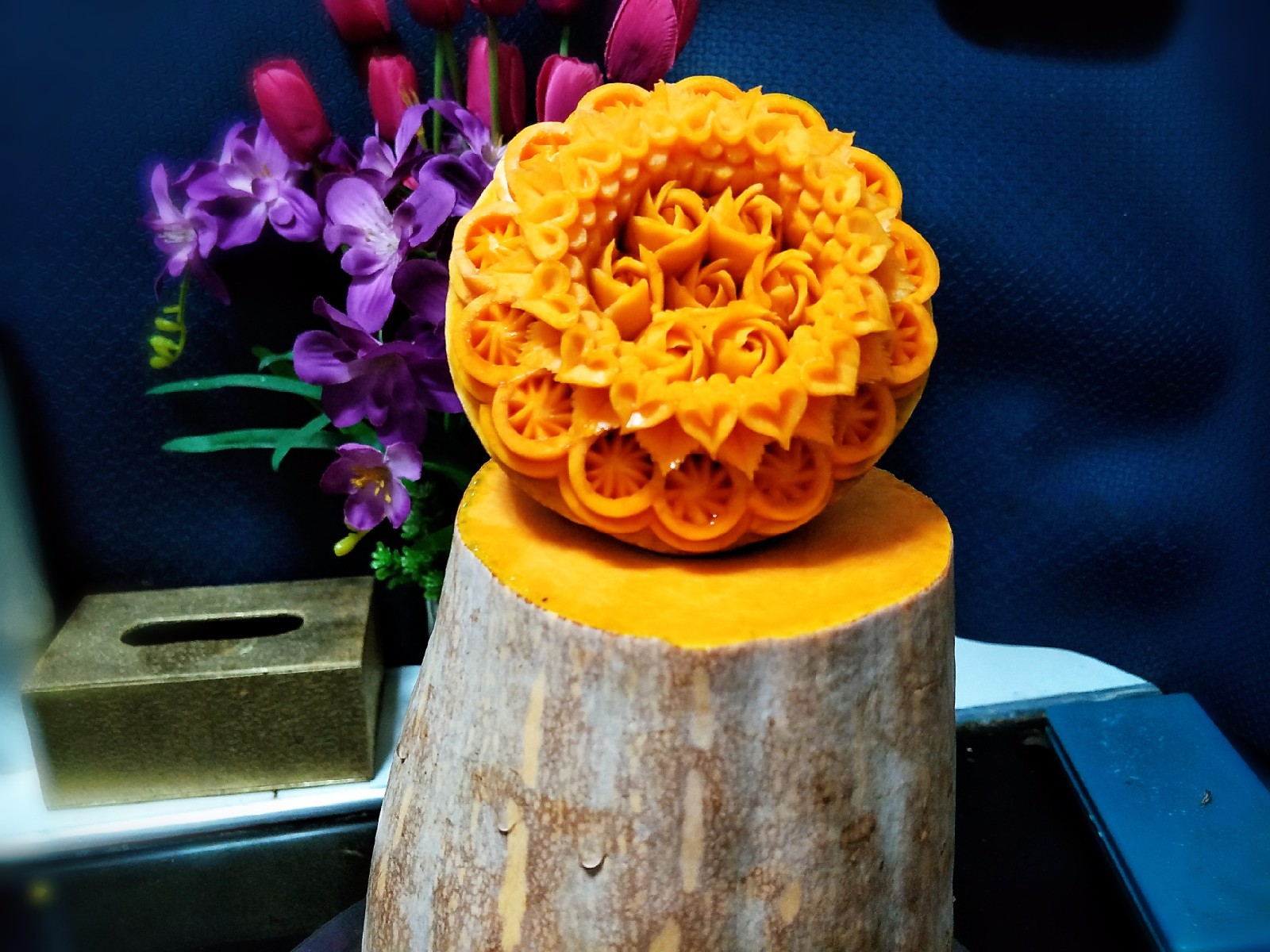 食品雕刻是手里水果蔬菜是这样的,厉害厉害!