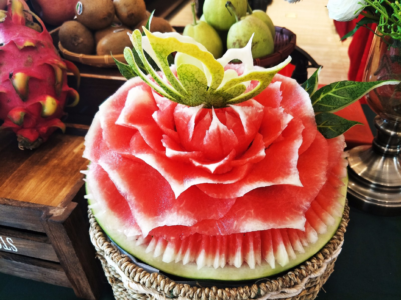 水果雕刻作品分享,三毛水果艺术原创出品