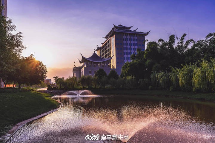 广西民大相思湖学院美景又来啦|广西民族大学相思湖学院|李灏|拍摄