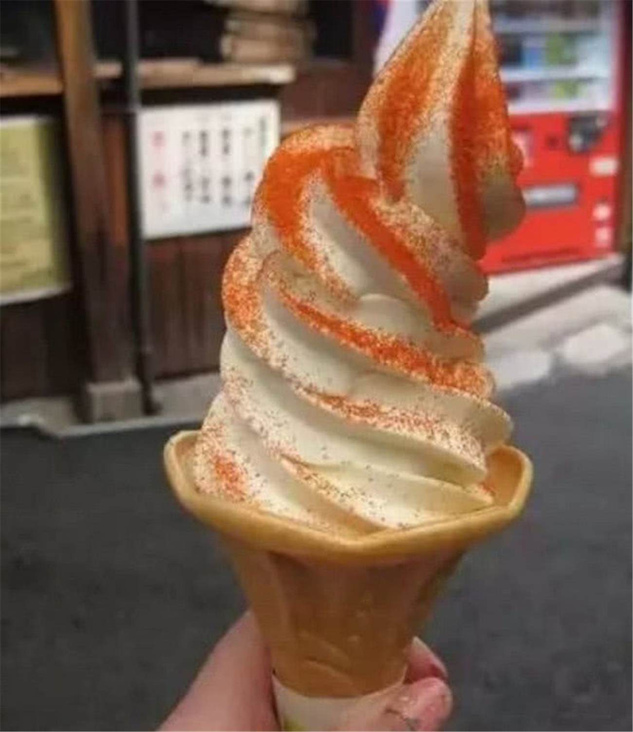 这个国家竟然有辣椒味冰淇淋,你敢试下吗?