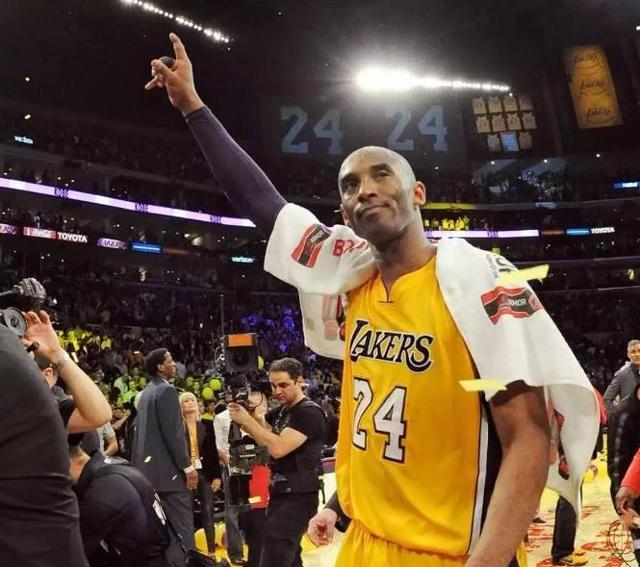 写在科比退役后的一封情书告别不是终点致敬每一个你的20年