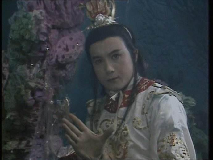 这个人就是小白龙的饰演者王伯昭,那么为什么他能拿下全剧组最高片酬