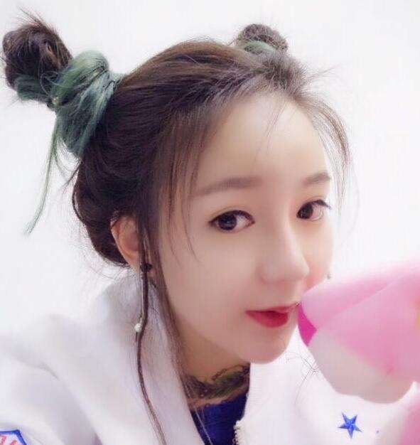 刘大美人"喊话"某神豪:别来哈尔滨,来了就走不了呢!