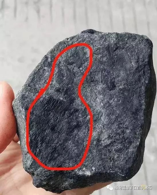 翡翠赌石如何看场口,各场口又有什么不同?|翡翠|皮壳|石层_新浪新闻