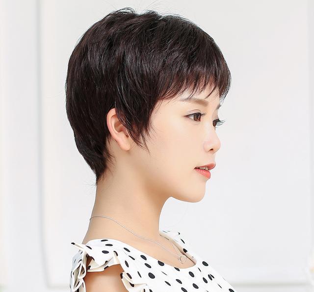 奔五女别乱烫头发搞不好会老10岁这样的发型才会让你更年轻