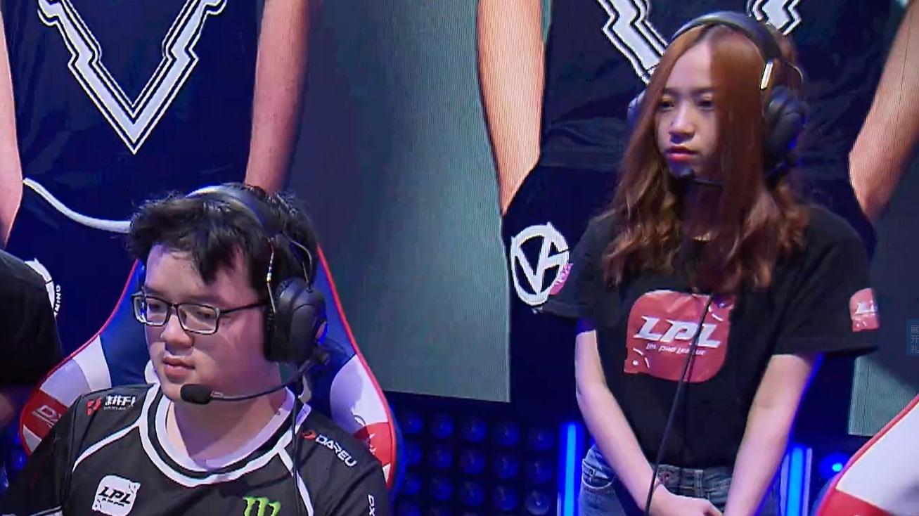 网友: 为什么不跟rng|小姐姐|裁判|妖风_新浪网