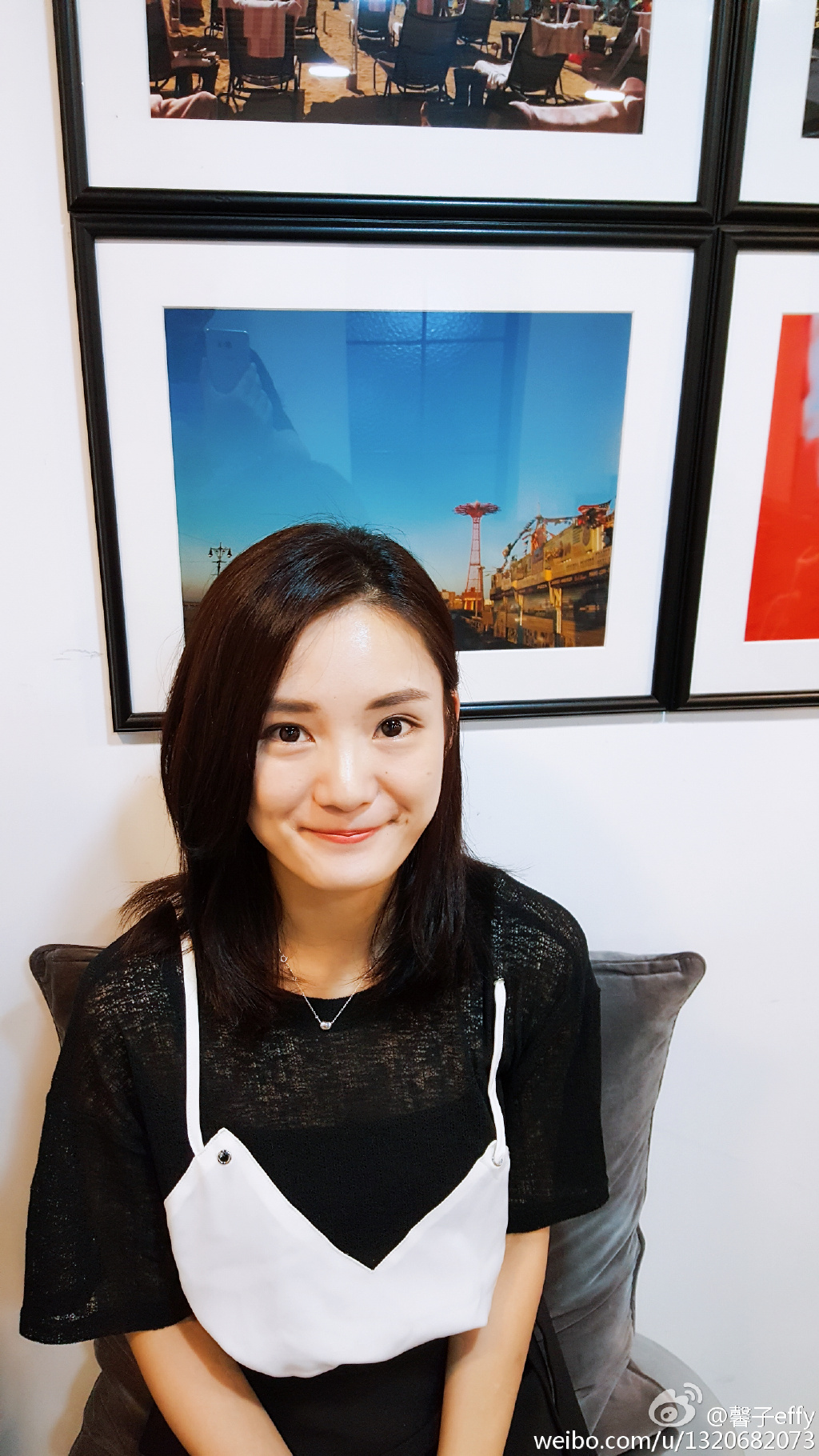 33岁馨子真会穿!一袭红色连衣裙宛如少女,网友:说她18岁我都信