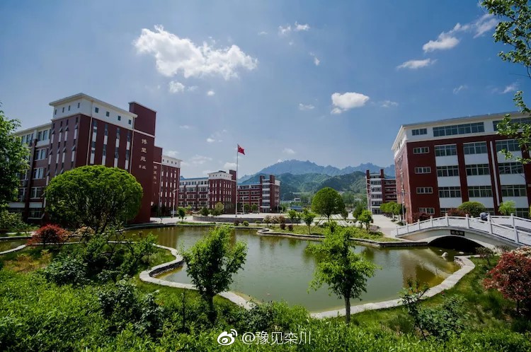 号外!号外!栾川一高2018年高考喜报!