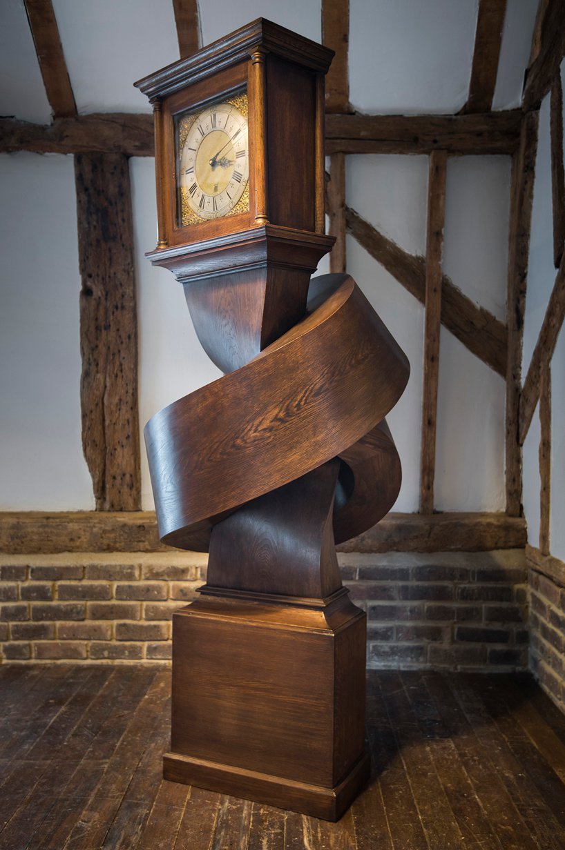 给一个古董大钟打一个结会怎么样