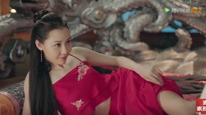 《扶摇》:无极两个王妃比身材,杨幂宛若少女,而唐芷蓉一身肥肉