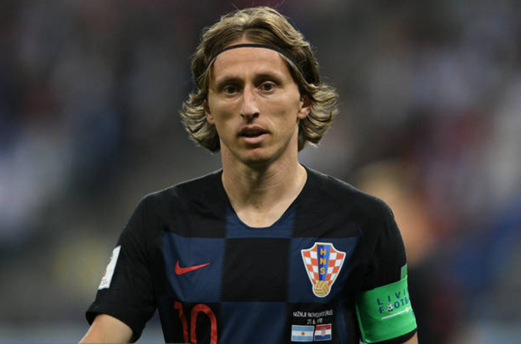 世界杯感动故事:他5岁在山区放羊,如今被420万人膜拜