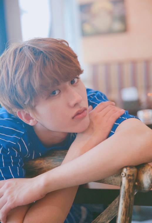 "小奶狗"蔡徐坤:积石如玉,列松如翠 郎艳独绝,世无其二