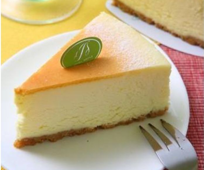 1碗面粉,2个鸡蛋就能做出超好吃的酸奶蛋糕,柔软香甜,做法简