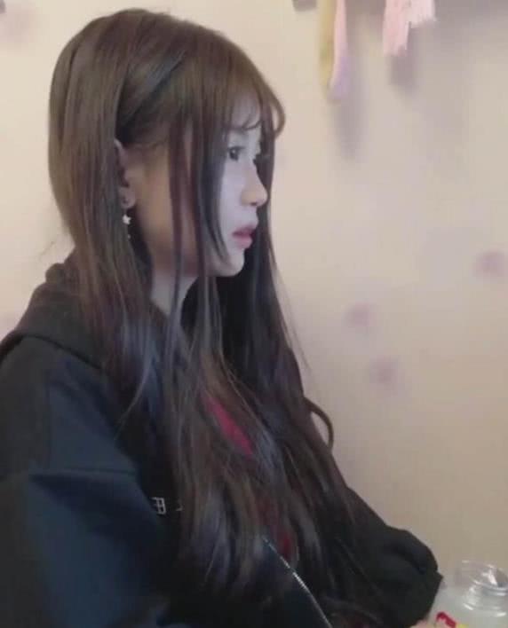 杨清柠直播突然大喘气要虚脱了网友求你别作了