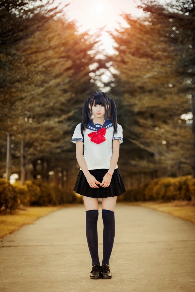 清纯娇嫩双马尾清纯学生妹夏日校园阳光唯美写真