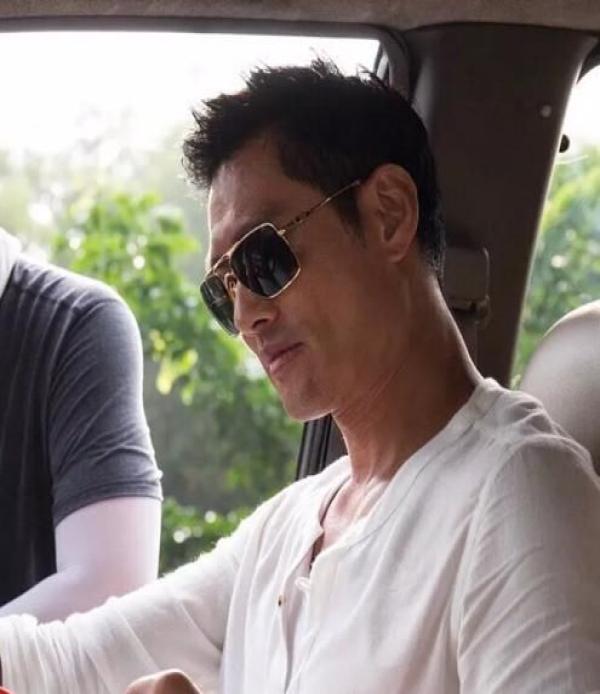 其实不只tvb的明星,香港很多明星都超会保养,完全看不出年龄,像谢霆锋