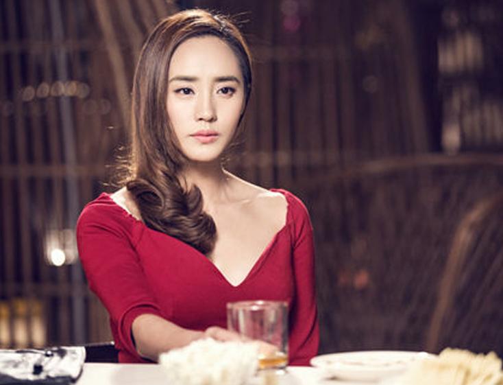 "秋雅"王智生女!评论区却满是袁华还有一剪梅