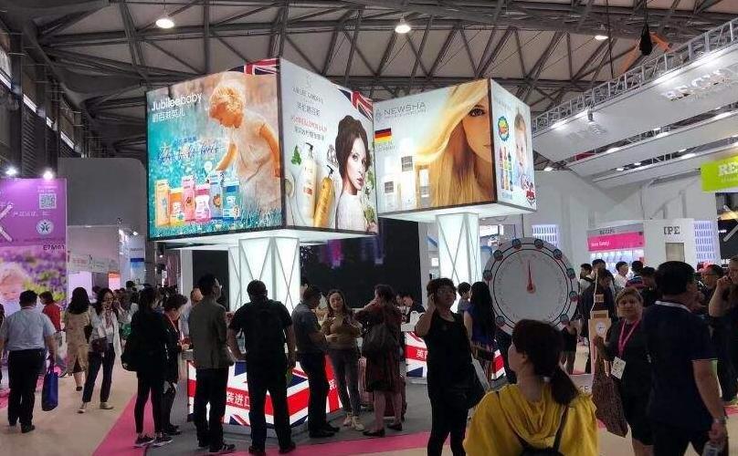 记者采访梵诗笛创始人王小萌一代90后ceo成功之路