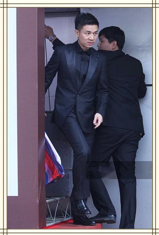 许雅钧穿西装老成大叔,汪小菲却嫩成鲜肉,网友:还是大s眼光好