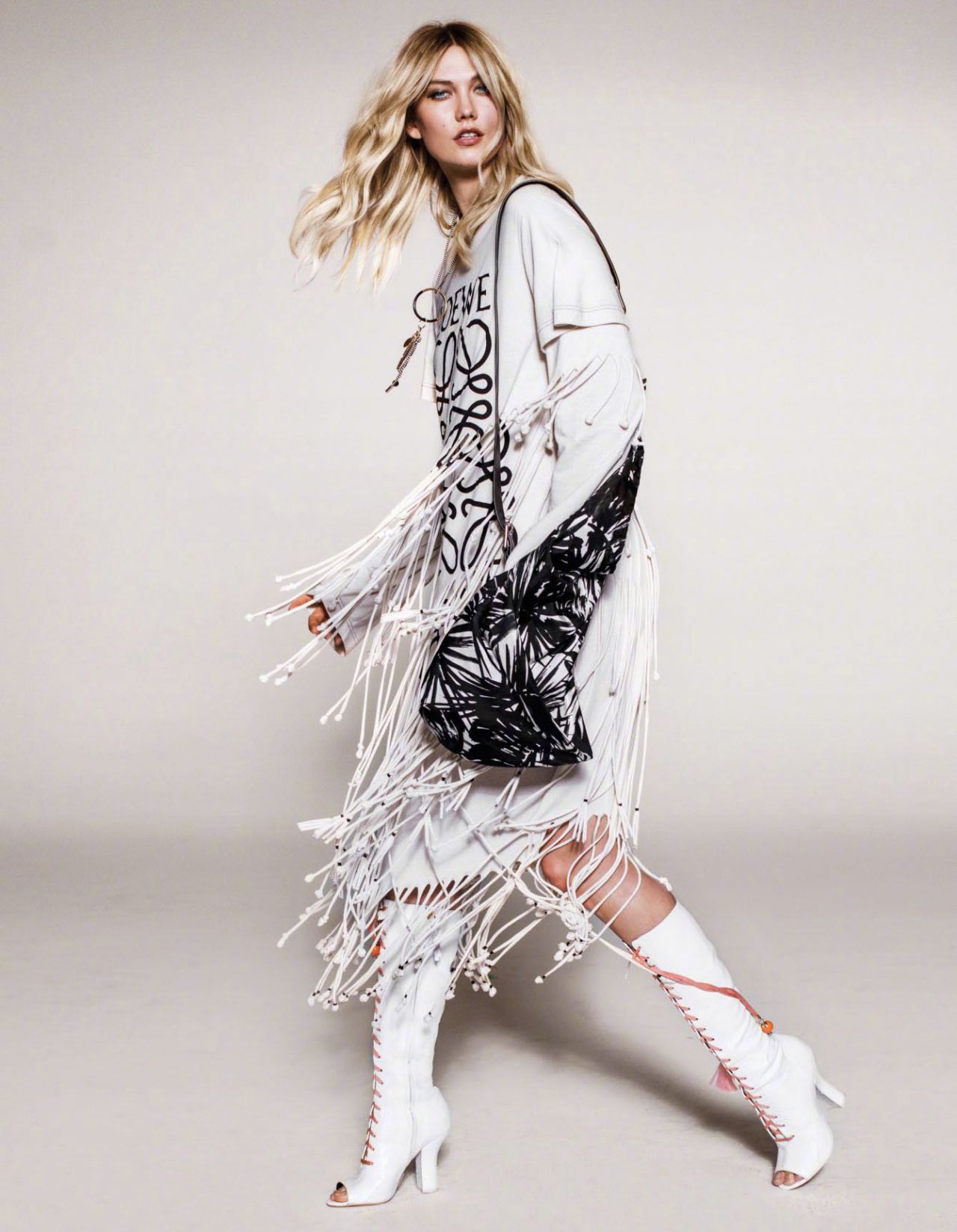 karliekloss登上vogue泰国版2018年四月号封面