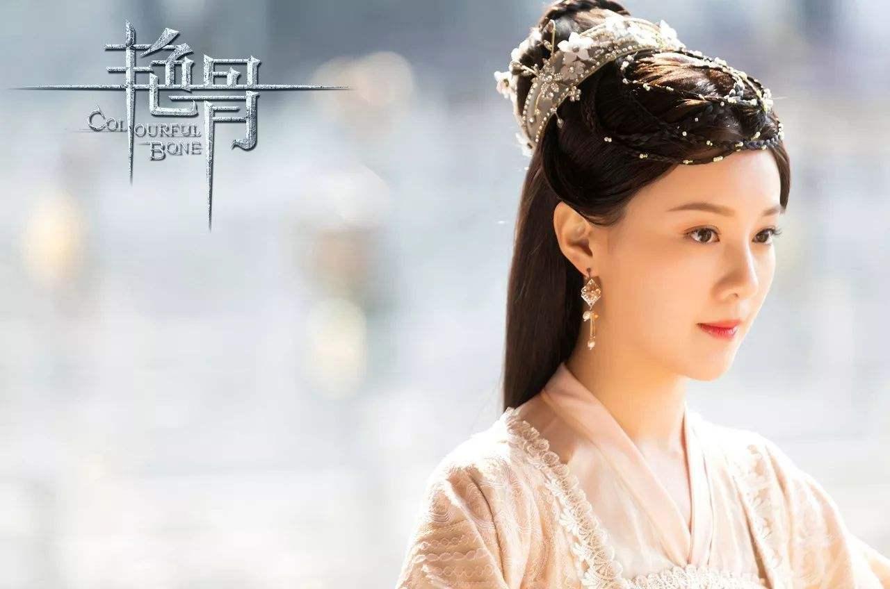 她曾在穷困山区用矿泉水洗澡被轰炸, 如今却因出演《扶摇》再获赞