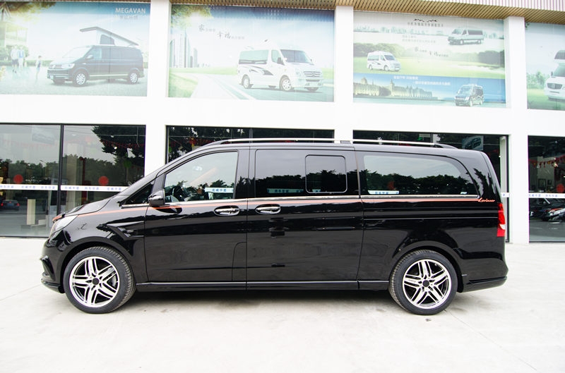 奔驰罗伦士vs500l一款为成功者定制的奔驰七座商务车