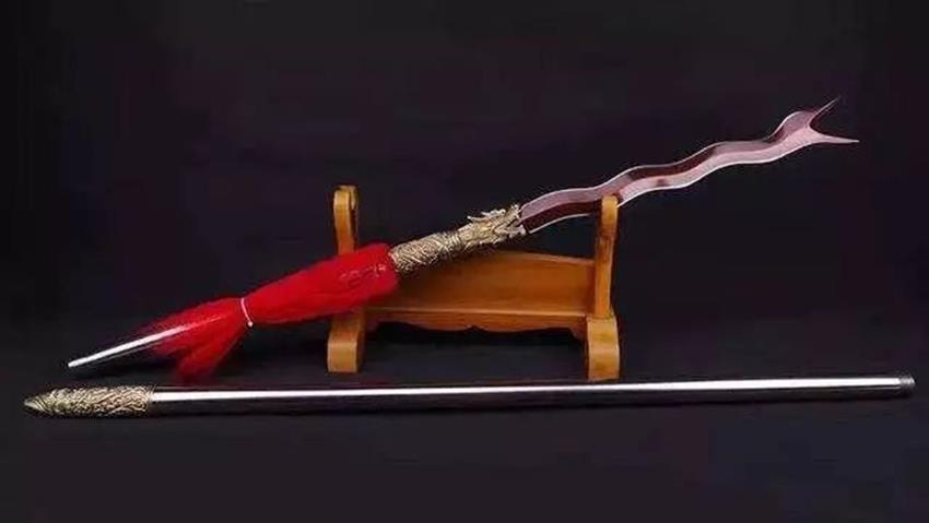 古代枪中之王:不是霸王枪,枪头有剧毒,鐏藏机关镖,两头都要命