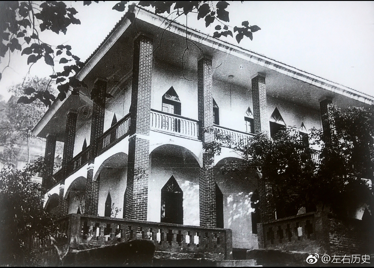 重庆:抗战陪都.1937年11月20日,国民政府为适应抗战,统筹全局