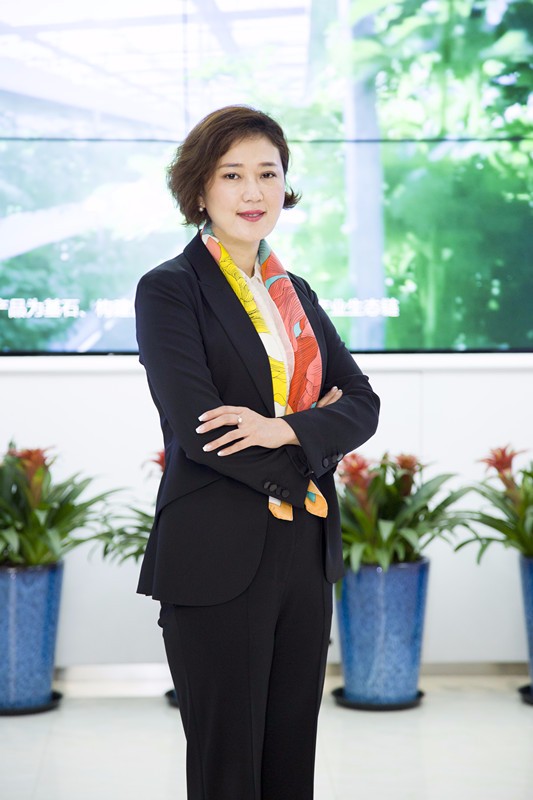 从cfo到ceo,跨越"一横"之距 —专访宝象金融ceo张娟