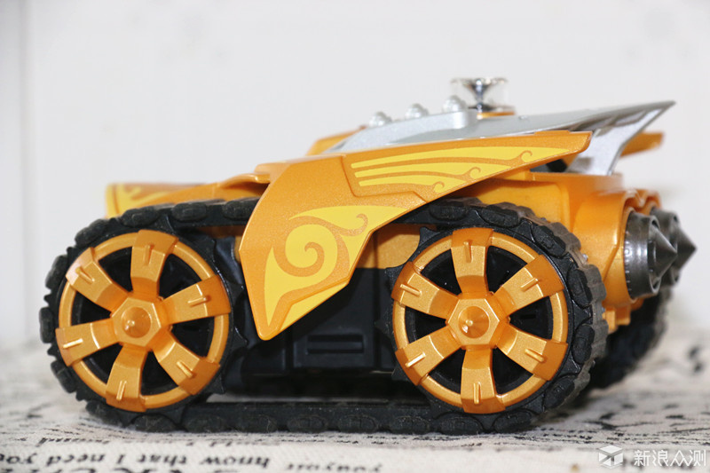 激发宝宝的战斗力,银河战甲套装亲子体验