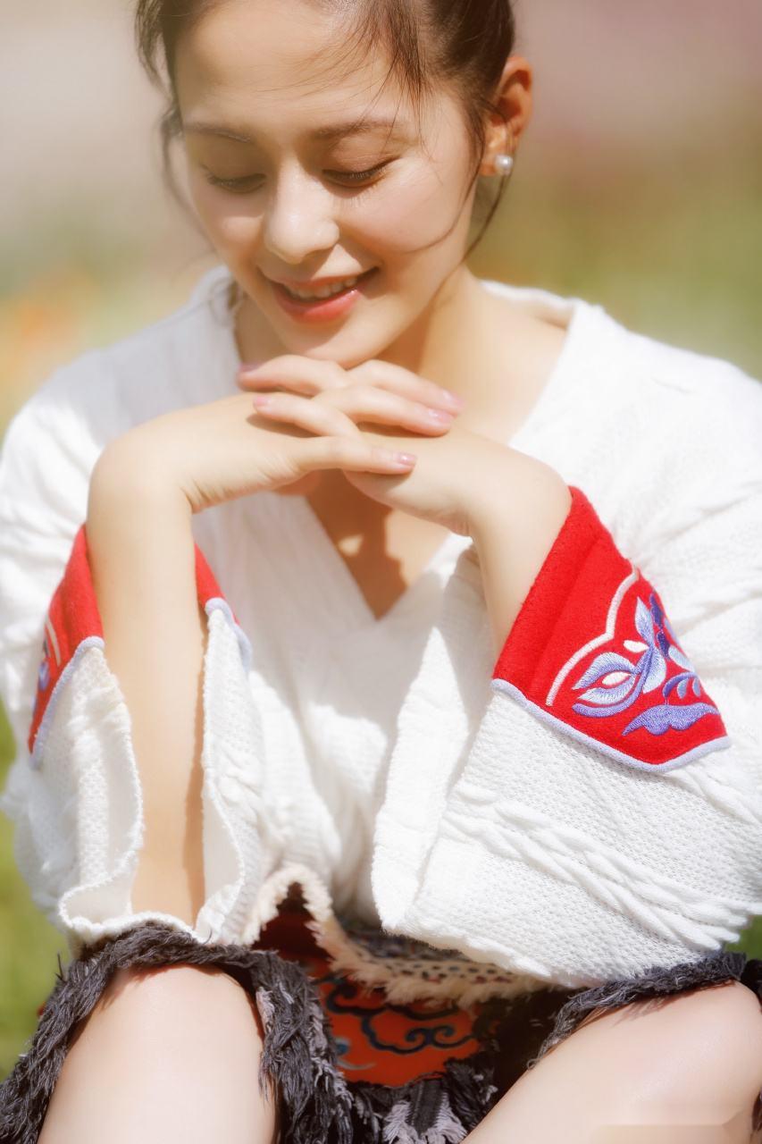 她气质不输范冰冰,演三十次女主却依旧不被观众熟知