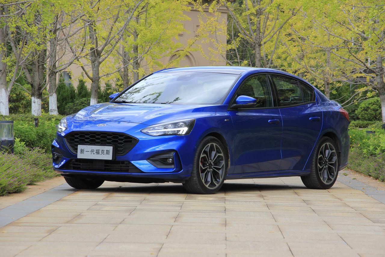 轴距变长,t动力车型配8at变速箱,全新福克斯上市前瞻
