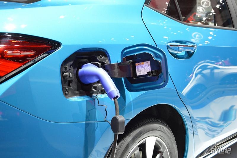 2018北京车展| 实拍丰田卡罗拉/雷凌插电混动