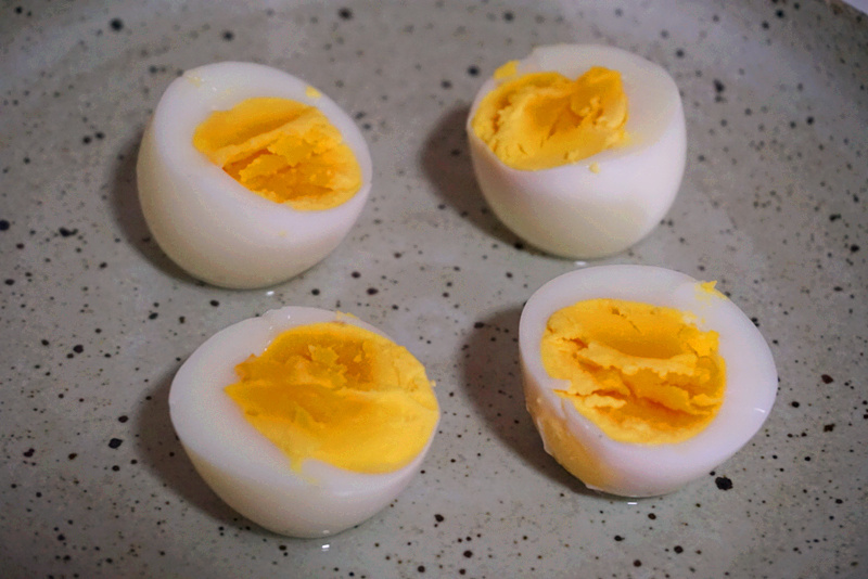 试试这样做, 水煮鸡蛋也能吃的津津有味|辣椒|土鸡蛋|蒜泥_新浪新闻