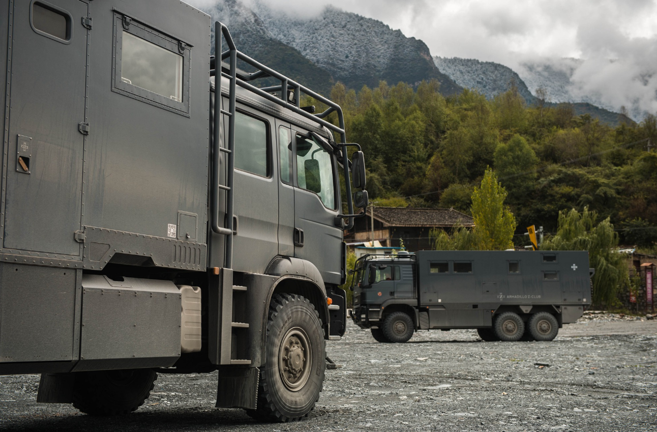 行于沙漠的烈酒 全能悍将man tgs越野房车