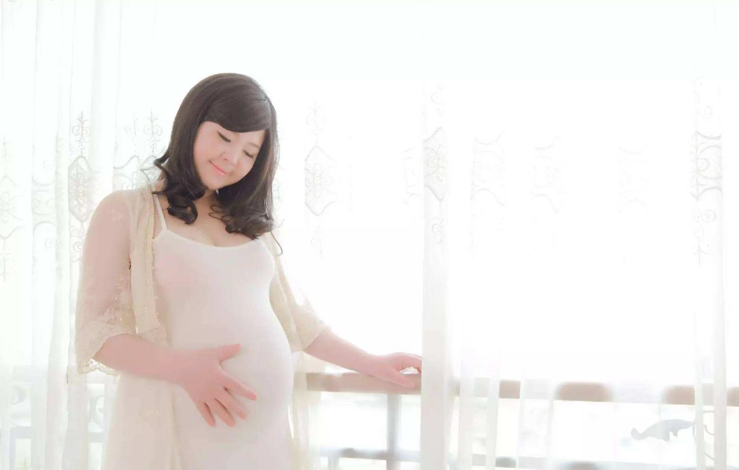 五个月宝宝哭闹不止, 医生检查后, 真相让父母自责