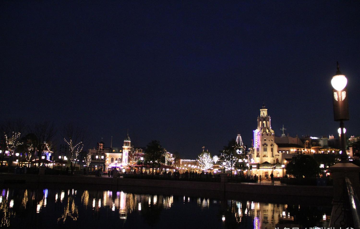 实地拍摄上海迪士尼夜景, 只有天黑下来, 才是梦幻的开始