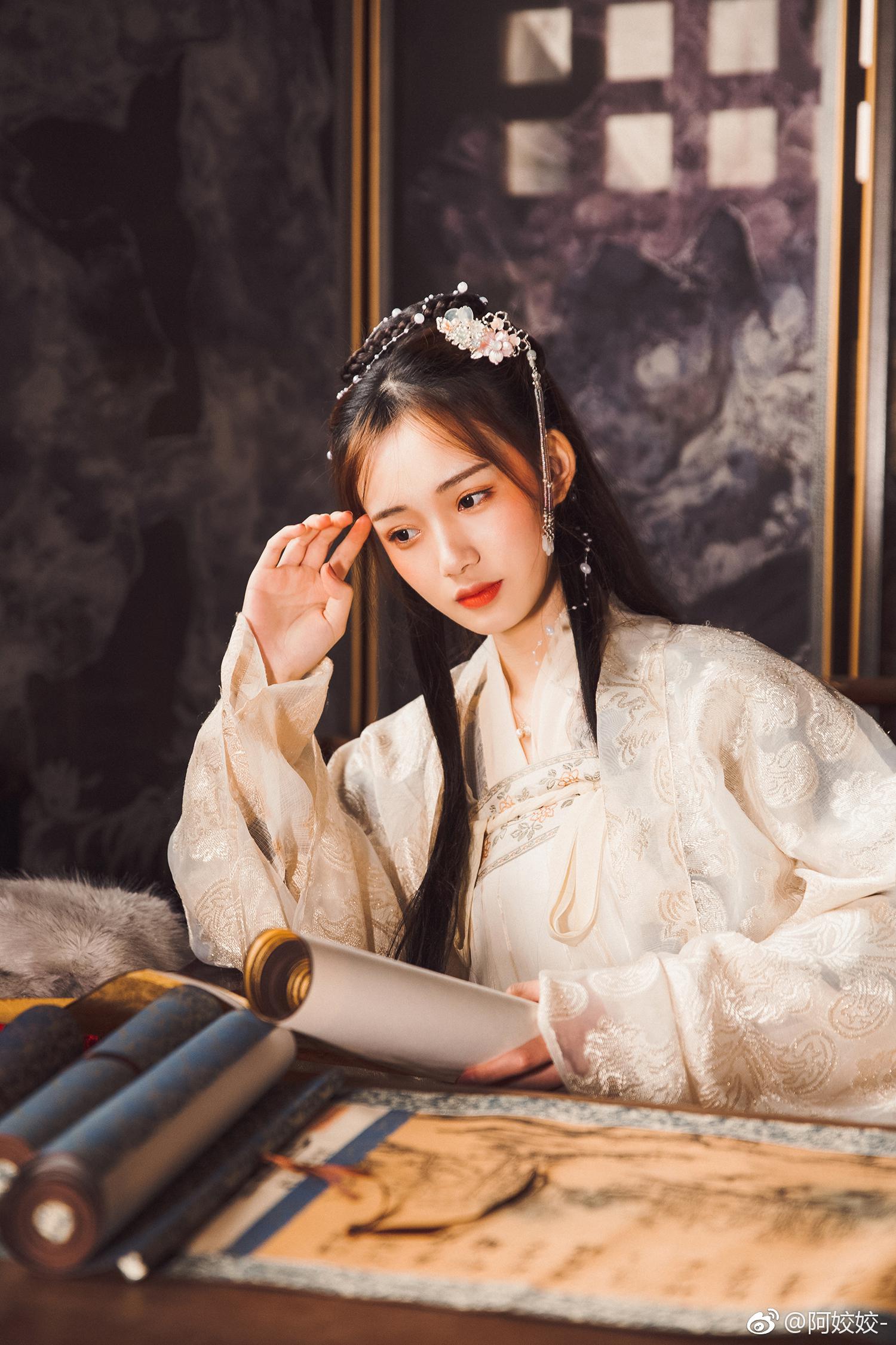 出镜|阿姣|余韵|朝夕_新浪新闻