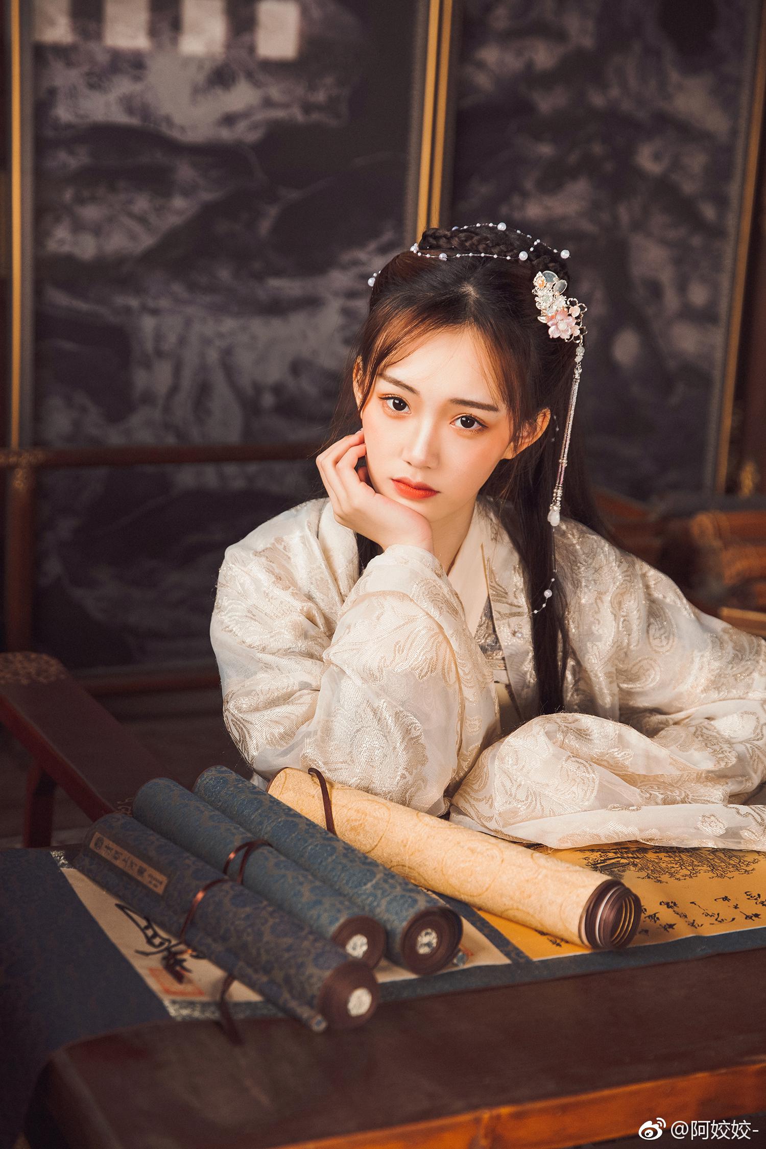 出镜|阿姣|余韵|朝夕_新浪新闻