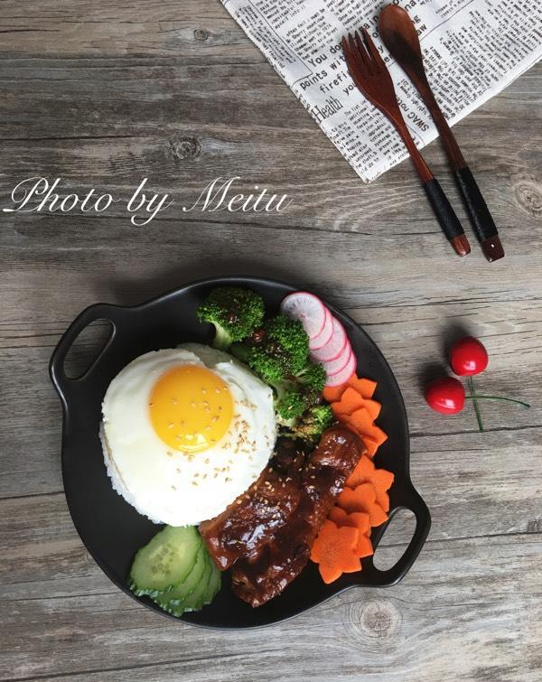 色香味俱全的烧鸡腿饭给最爱的人暖心午餐