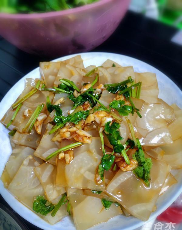 凉拌肉皮冻的做法