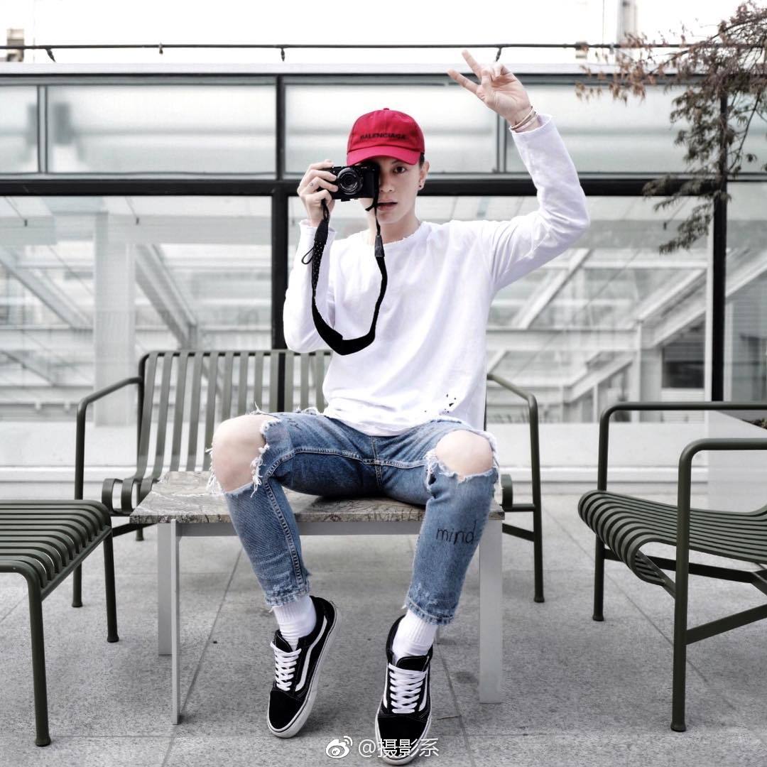 男生坐着拍,也能很好看