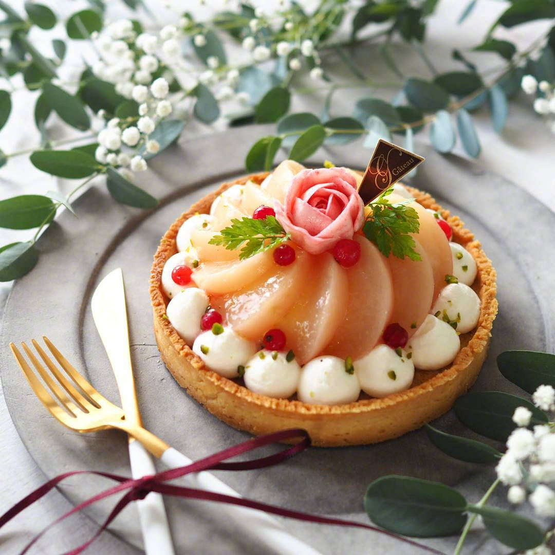 有时候,幸福就只是一个香甜的水果蛋糕