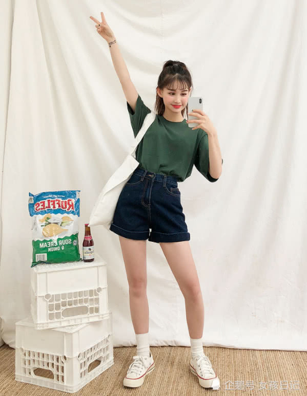 短袖t恤如何搭配裤子 夏日出街不穿裤子怎么行|t恤|牛仔短裤|背带裤