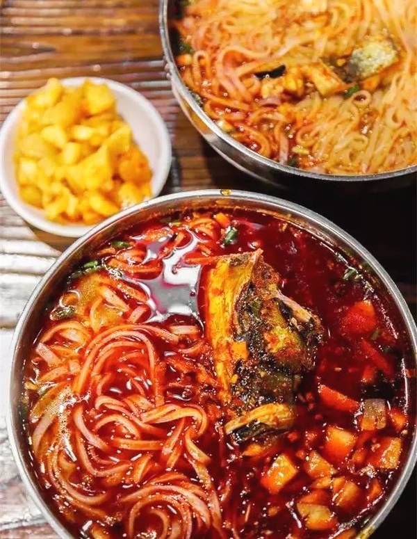 一双筷子撑起美食江湖这座距离长沙300公里的郴州