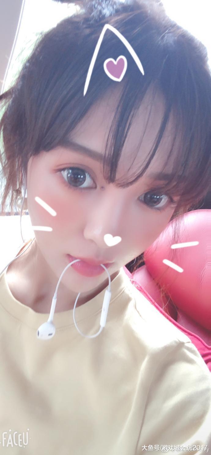 英雄联盟美女主播慕诗琪回归斗鱼 前斗鱼一哥小智或许将踏上归途