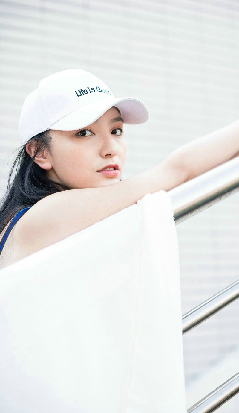 高颜值棒球帽美女大眼漂亮脸蛋写真集 @微相册 @微博摄影